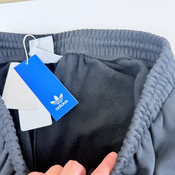 NWT Women's Adidas Soft Fleece Lined Straight-Leg Sweatpants M - Picture 9 of 14